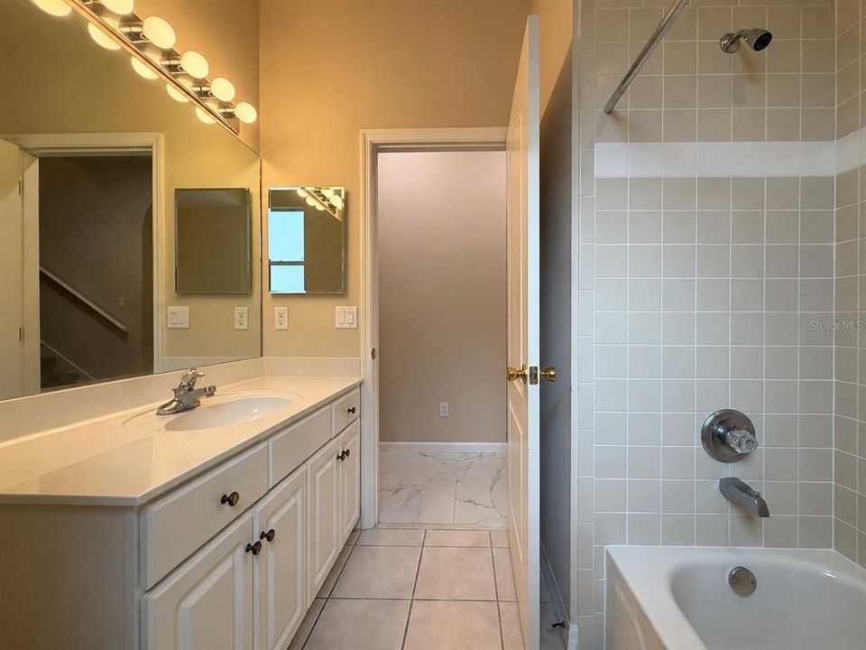 For Sale: $725,000 (5 beds, 4 baths, 2546 Square Feet)