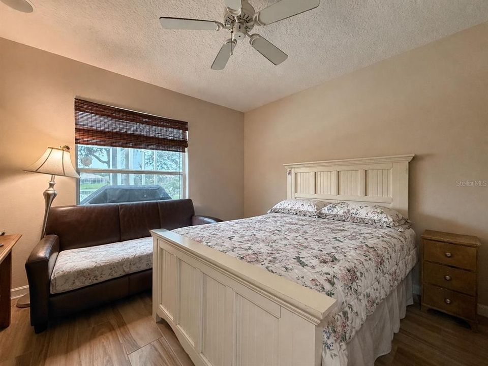 For Sale: $725,000 (5 beds, 4 baths, 2546 Square Feet)
