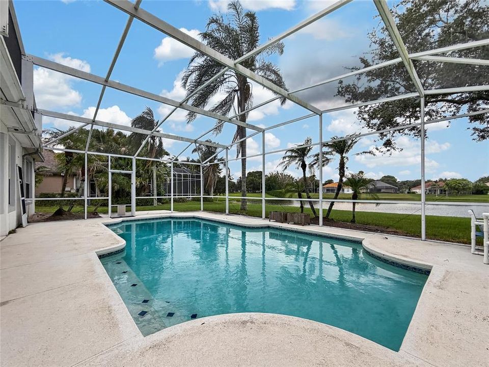 For Sale: $725,000 (5 beds, 4 baths, 2546 Square Feet)