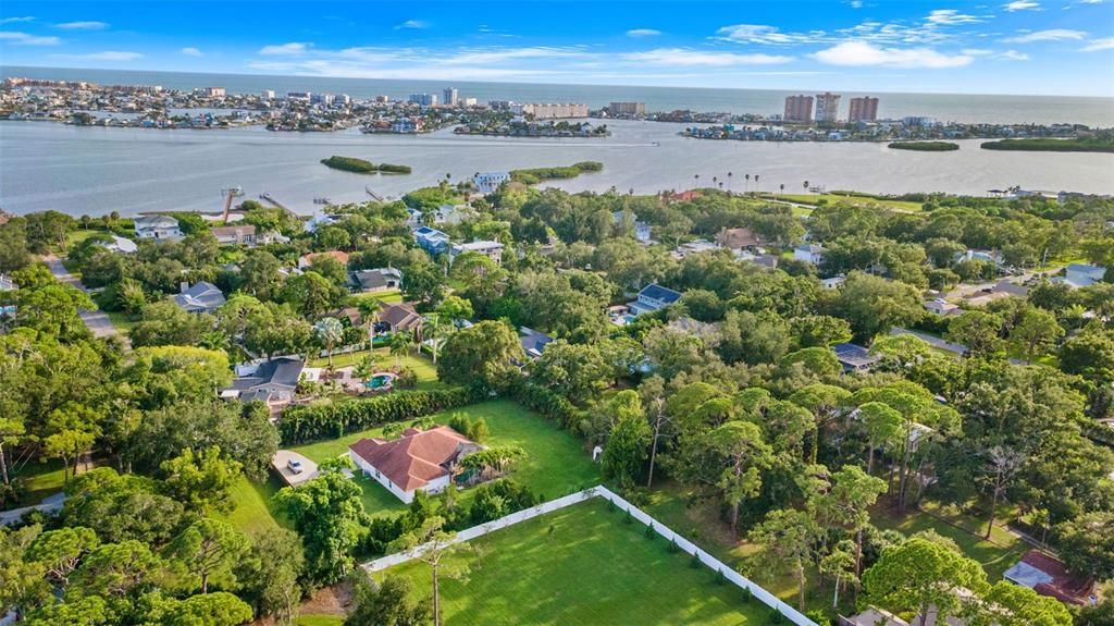En Venta: $1,599,000 (4 camas, 2 baños, 2709 Pies cuadrados)