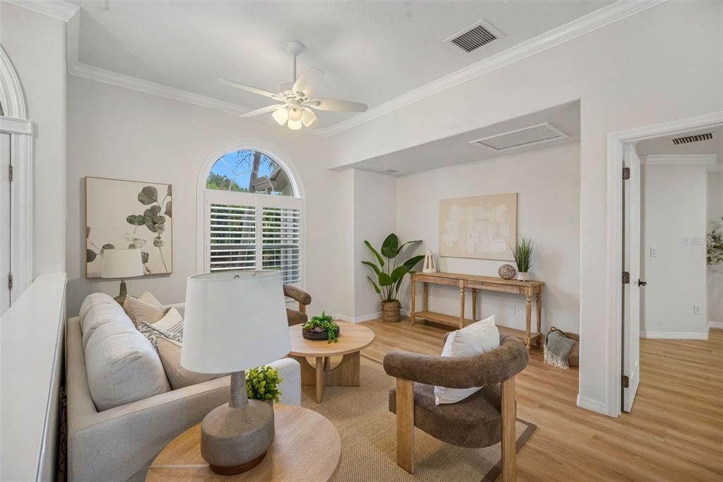 En Venta: $1,599,000 (4 camas, 2 baños, 2709 Pies cuadrados)