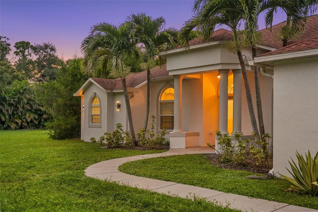 En Venta: $1,599,000 (4 camas, 2 baños, 2709 Pies cuadrados)