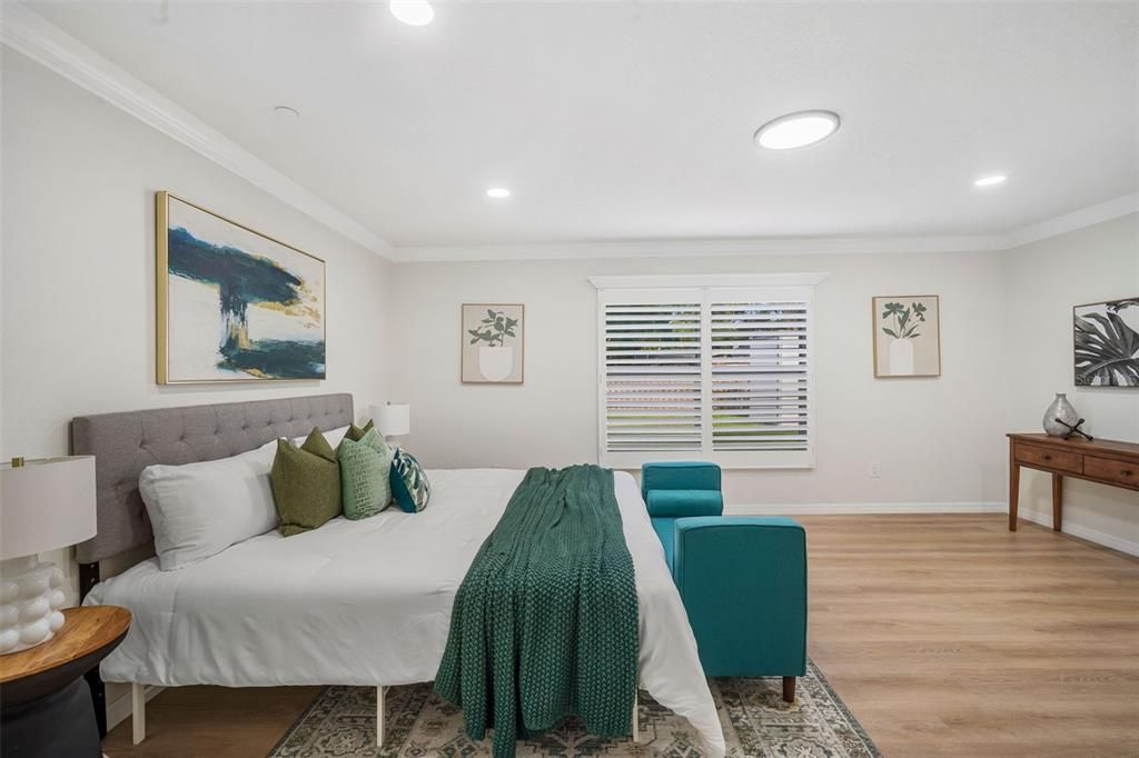 En Venta: $1,599,000 (4 camas, 2 baños, 2709 Pies cuadrados)