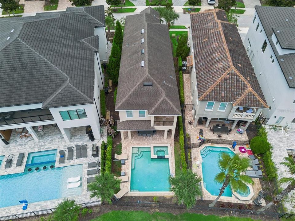 For Sale: $849,000 (5 beds, 5 baths, 3328 Square Feet)