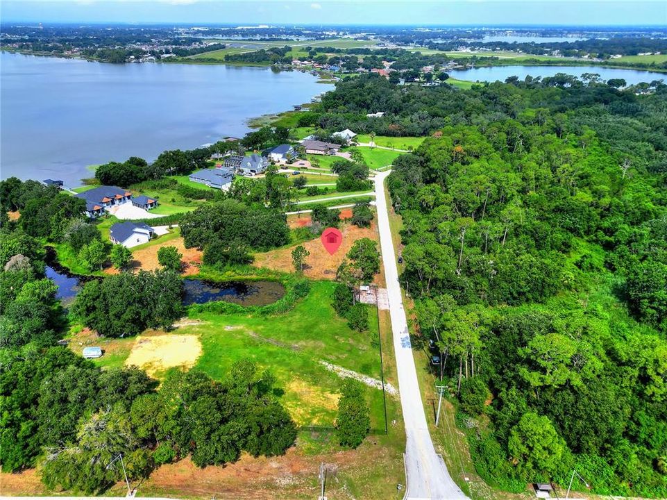 На продажу: $95,000 (0.48 acres)