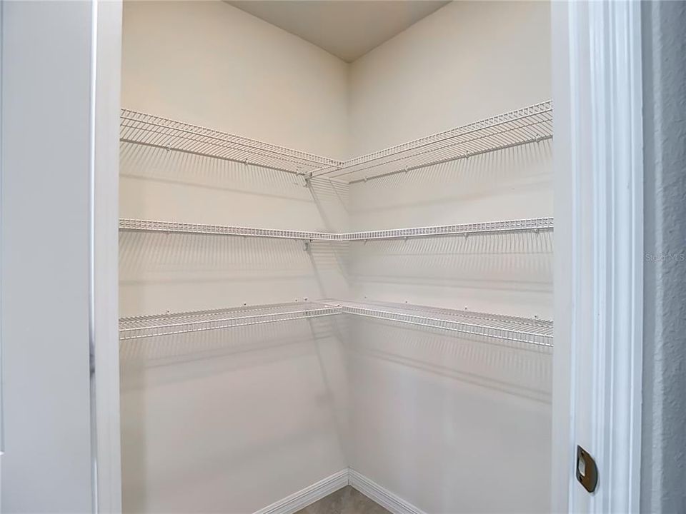В аренду: $3,300 (5 спален, 3 ванн, 2674 Квадратных фут)