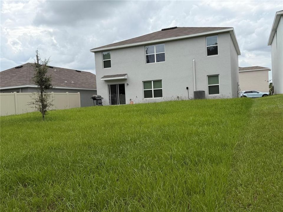 For Rent: $3,300 (5 beds, 3 baths, 2674 Square Feet)