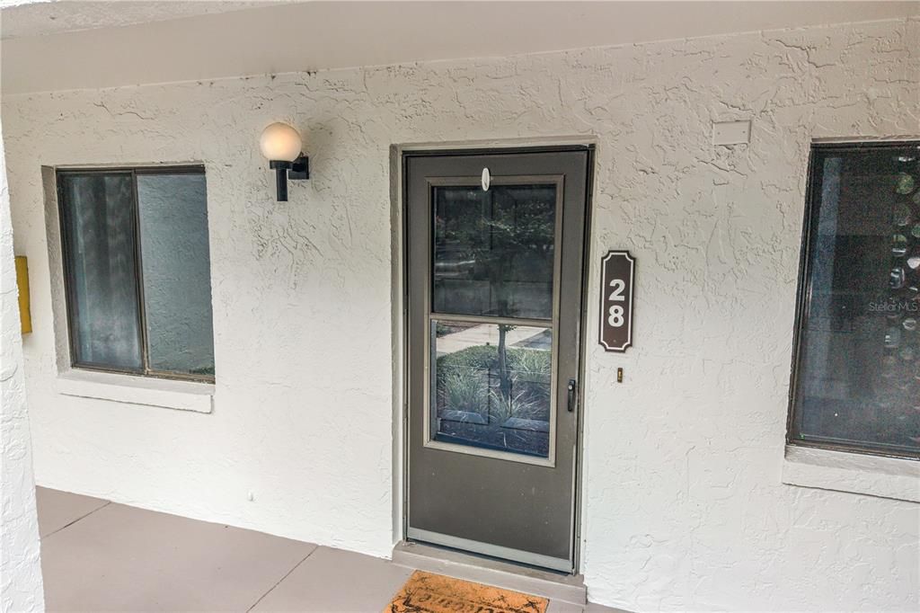 For Sale: $139,900 (2 beds, 2 baths, 1341 Square Feet)