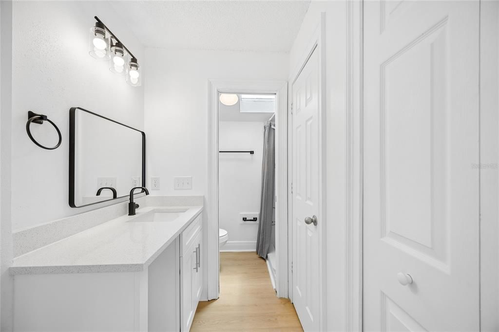 For Rent: $2,200 (3 beds, 3 baths, 1185 Square Feet)
