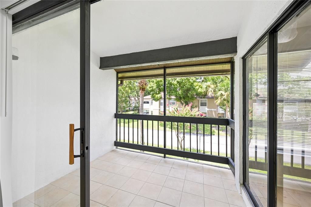For Rent: $2,200 (3 beds, 3 baths, 1185 Square Feet)