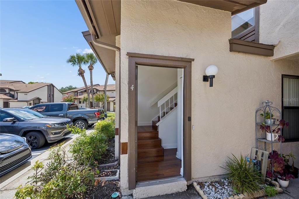 For Rent: $2,200 (3 beds, 3 baths, 1185 Square Feet)
