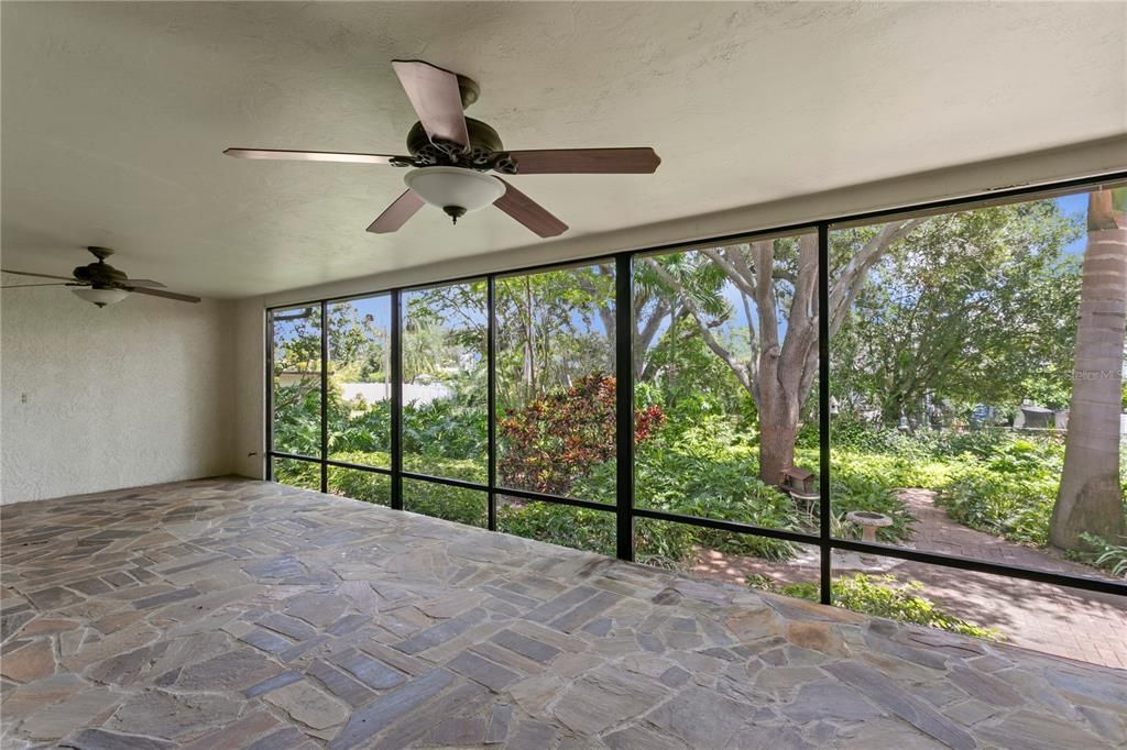 For Rent: $6,000 (3 beds, 2 baths, 2550 Square Feet)