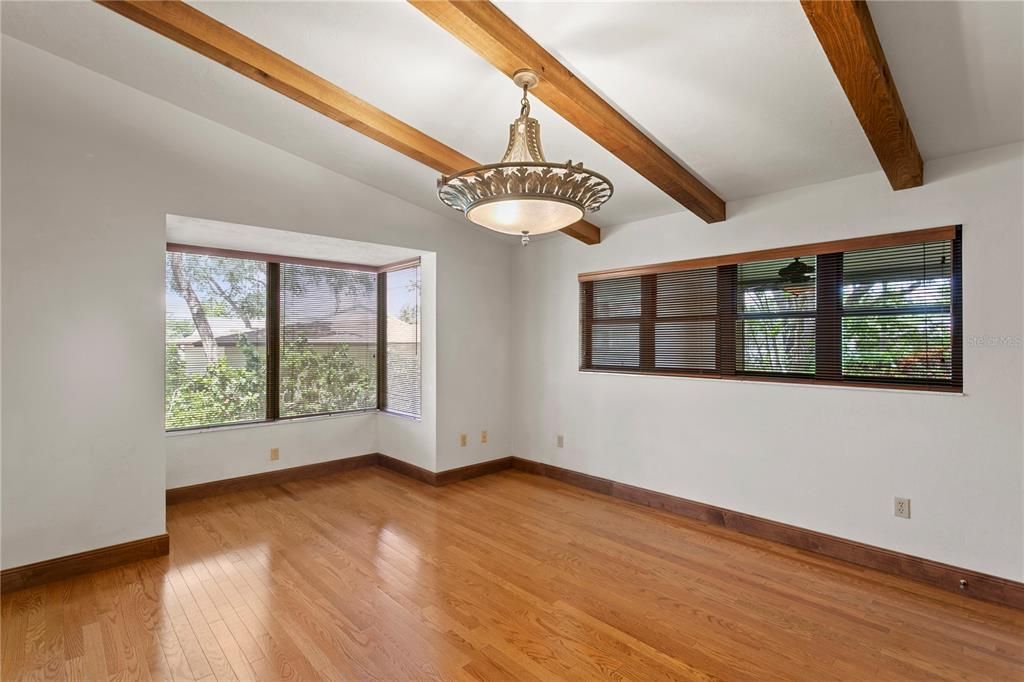 For Rent: $6,000 (3 beds, 2 baths, 2550 Square Feet)