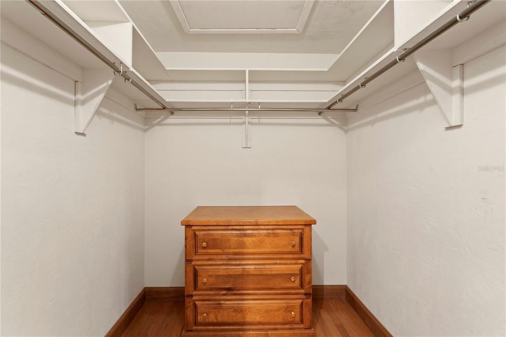 For Rent: $6,000 (3 beds, 2 baths, 2550 Square Feet)
