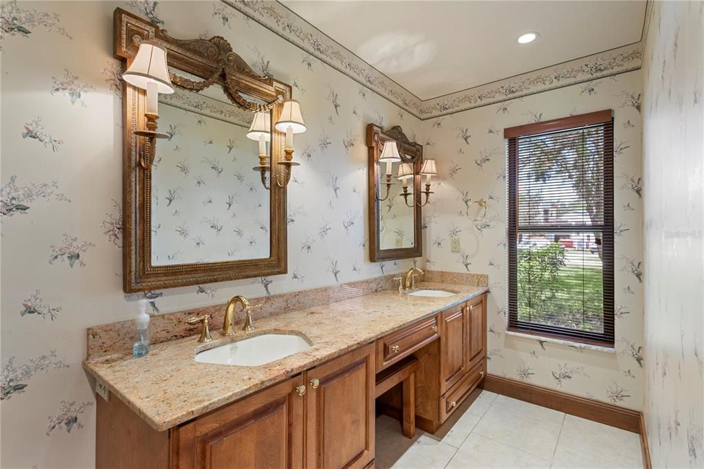 For Rent: $6,000 (3 beds, 2 baths, 2550 Square Feet)