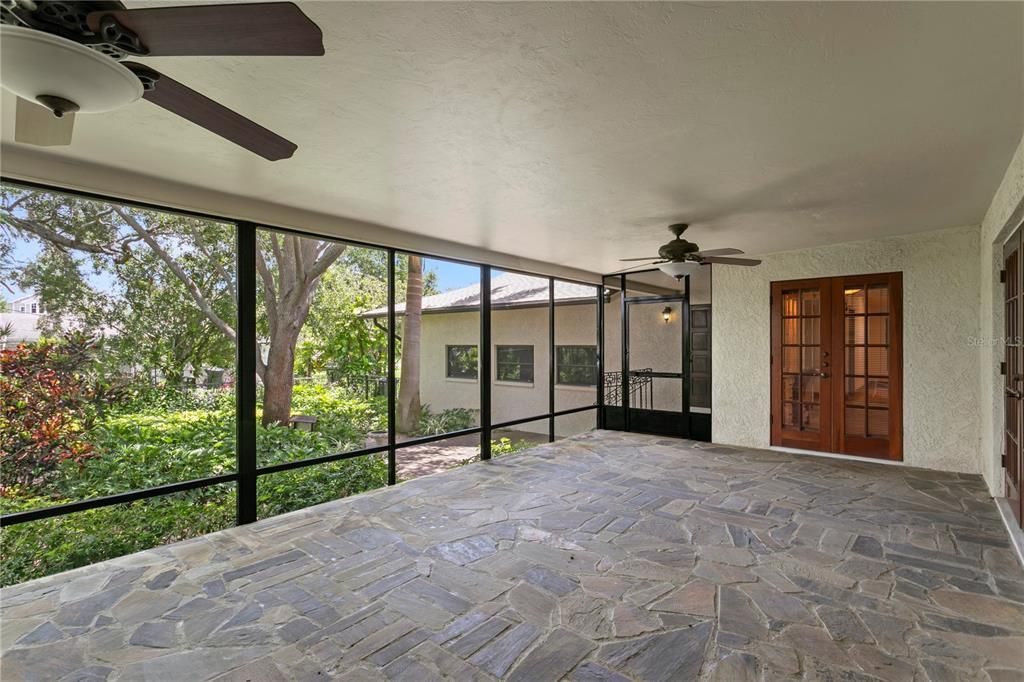 For Rent: $6,000 (3 beds, 2 baths, 2550 Square Feet)