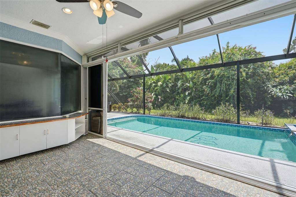 En Venta: $509,000 (3 camas, 2 baños, 2227 Pies cuadrados)