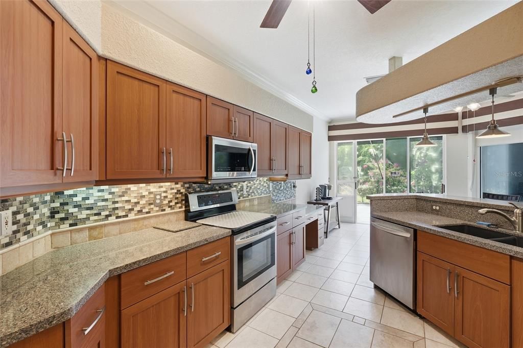 En Venta: $509,000 (3 camas, 2 baños, 2227 Pies cuadrados)