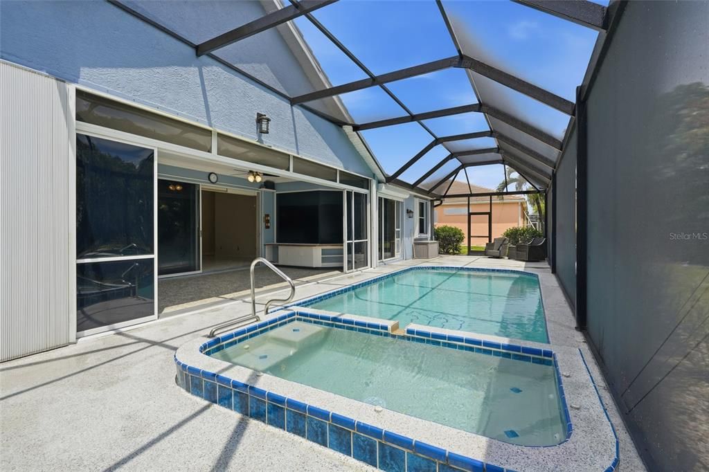 En Venta: $509,000 (3 camas, 2 baños, 2227 Pies cuadrados)