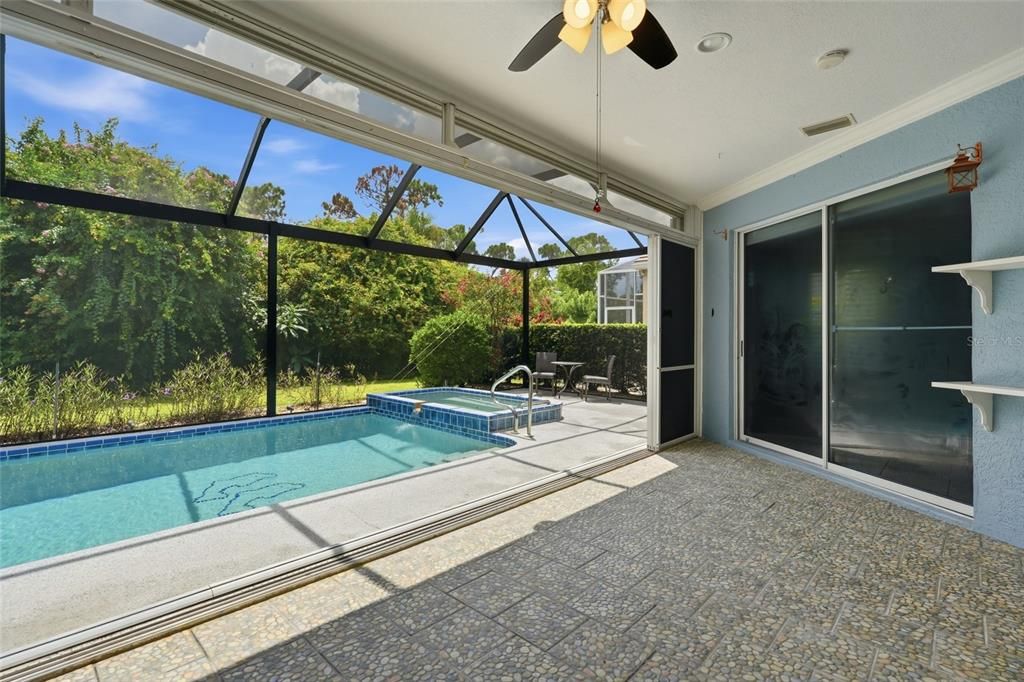 En Venta: $509,000 (3 camas, 2 baños, 2227 Pies cuadrados)