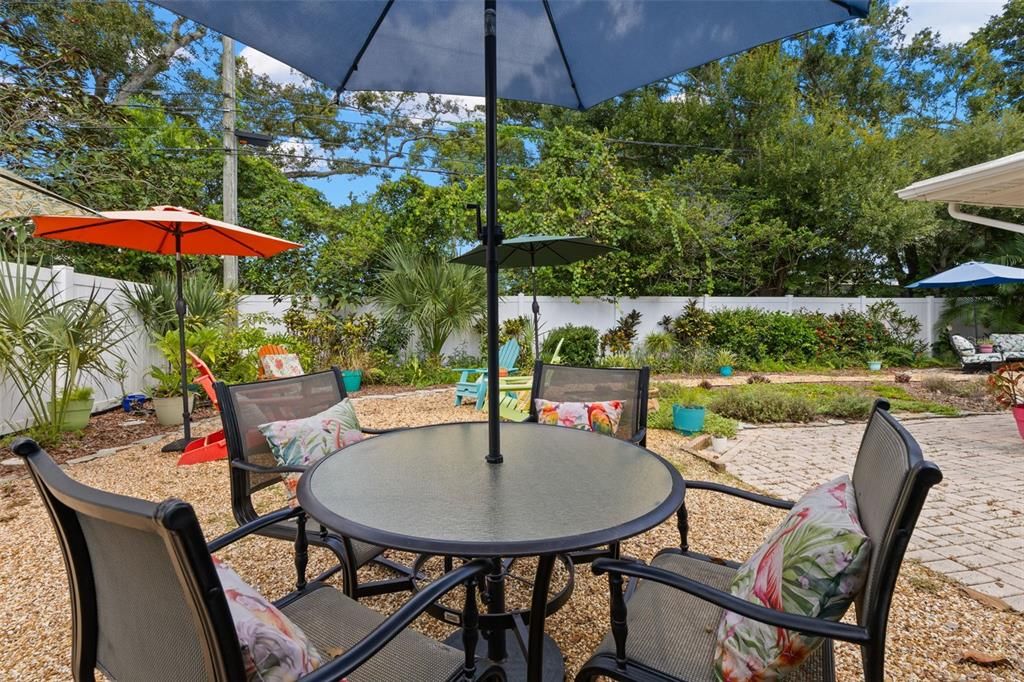 Activo con contrato: $325,000 (2 camas, 1 baños, 1068 Pies cuadrados)