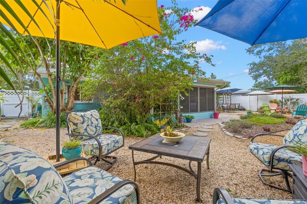 Activo con contrato: $325,000 (2 camas, 1 baños, 1068 Pies cuadrados)
