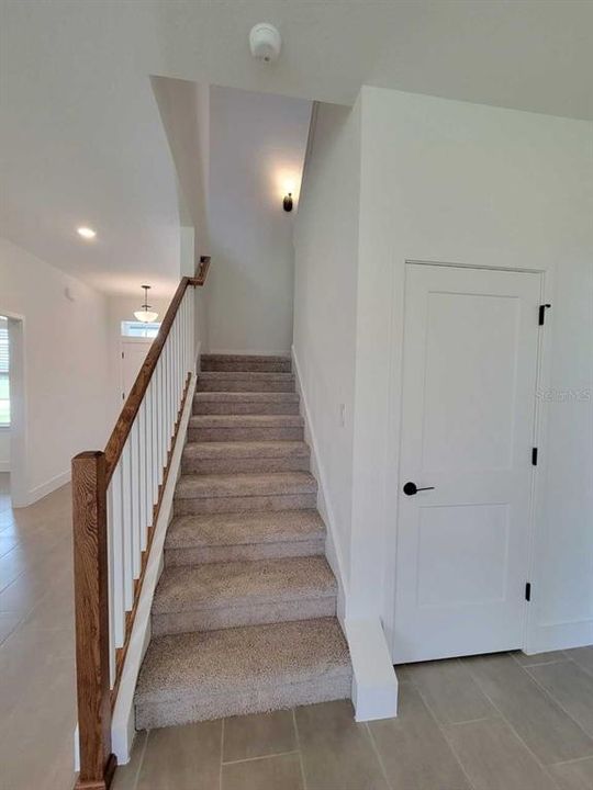 For Sale: $369,550 (5 beds, 3 baths, 2686 Square Feet)