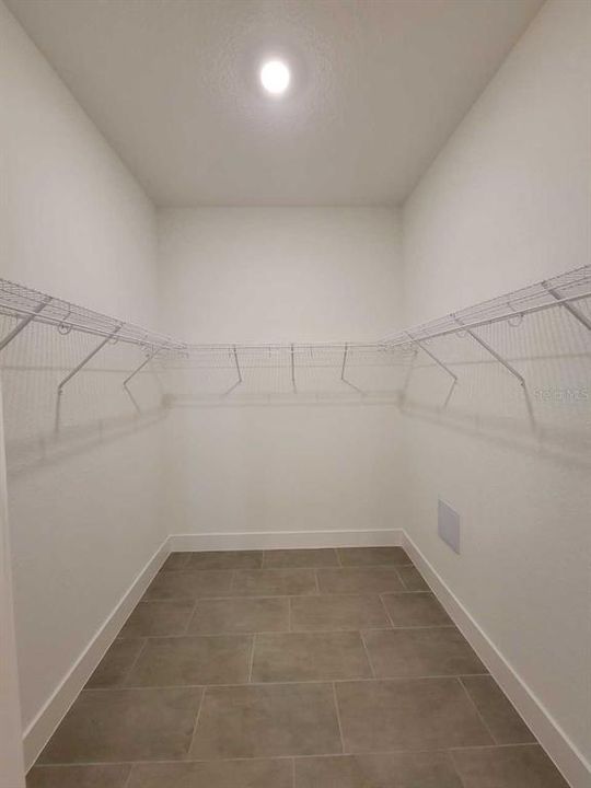For Sale: $369,550 (5 beds, 3 baths, 2686 Square Feet)