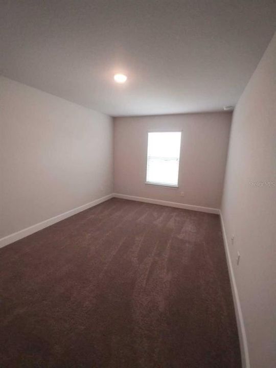 For Sale: $369,550 (5 beds, 3 baths, 2686 Square Feet)