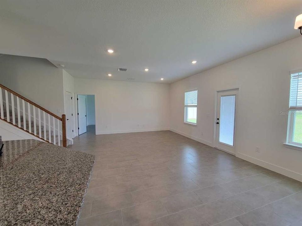 For Sale: $369,550 (5 beds, 3 baths, 2686 Square Feet)