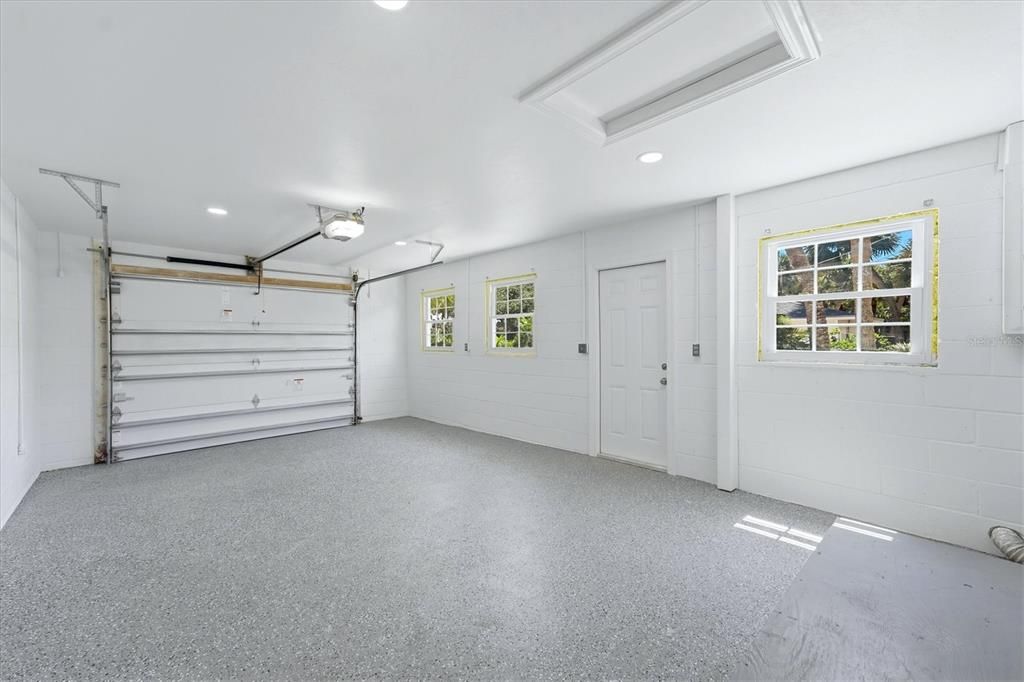 For Sale: $1,300,000 (2 beds, 2 baths, 1979 Square Feet)