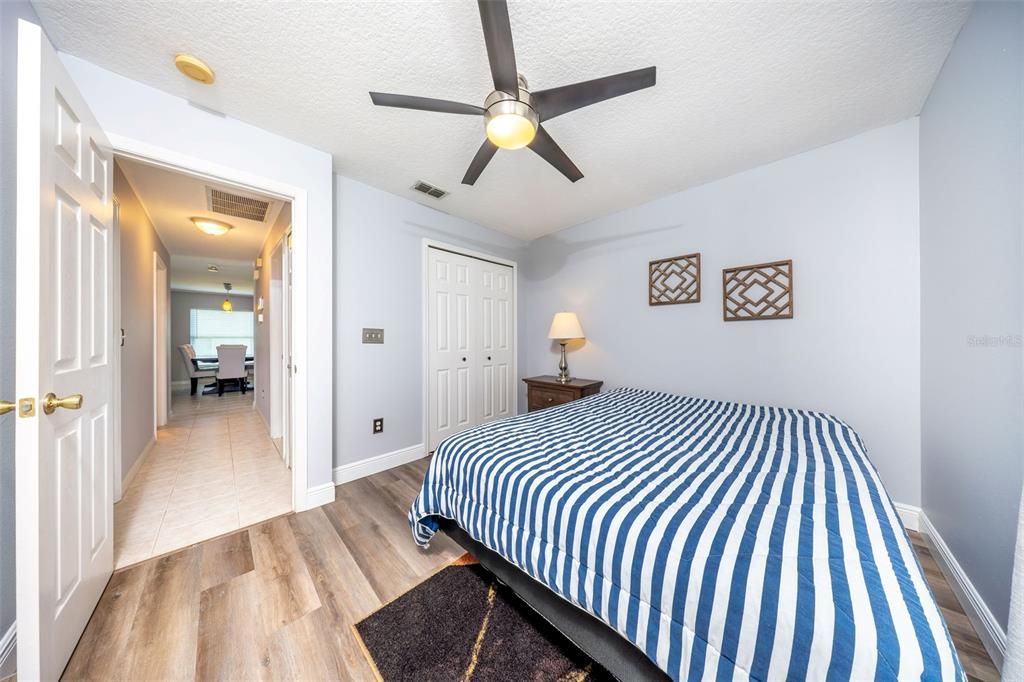 For Sale: $399,900 (3 beds, 2 baths, 1550 Square Feet)