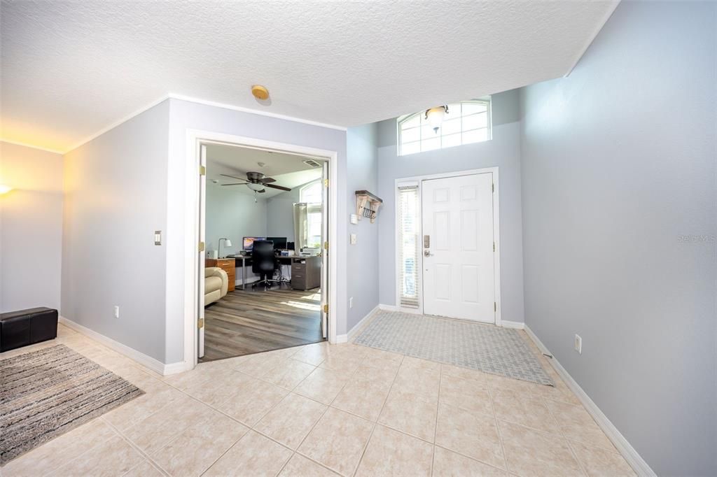 For Sale: $399,900 (3 beds, 2 baths, 1550 Square Feet)