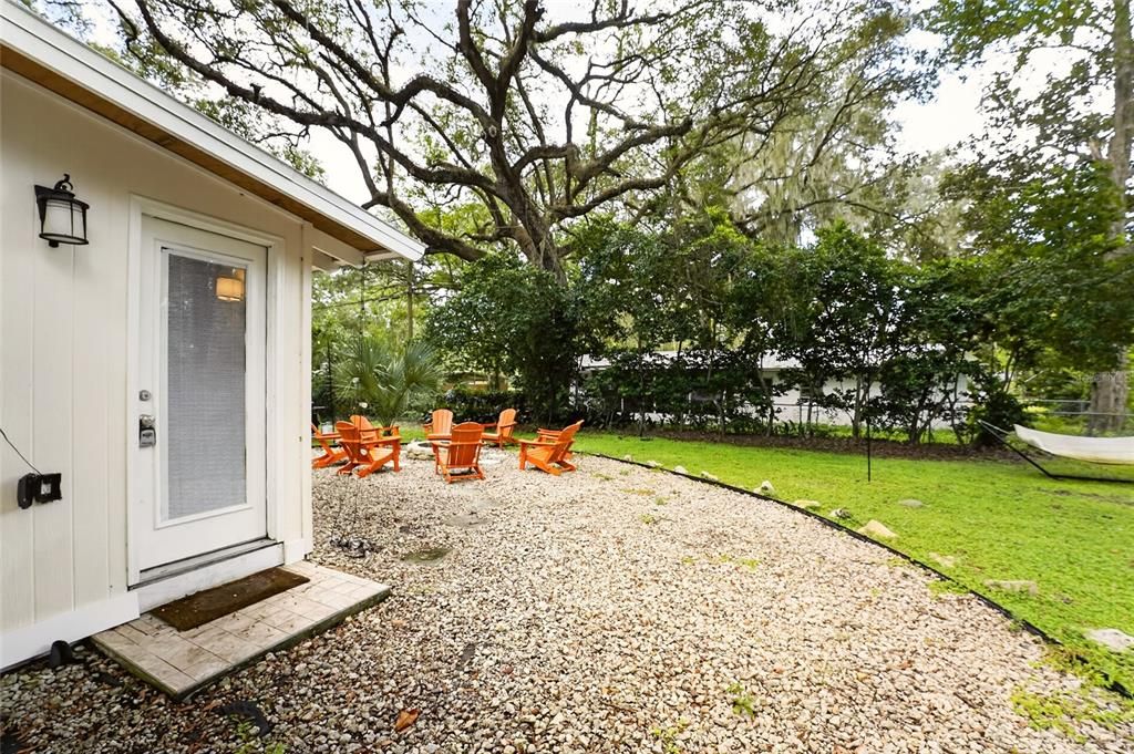 For Sale: $395,000 (4 beds, 2 baths, 1886 Square Feet)