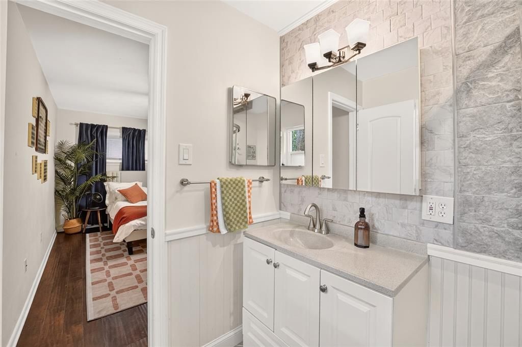 For Sale: $395,000 (4 beds, 2 baths, 1886 Square Feet)