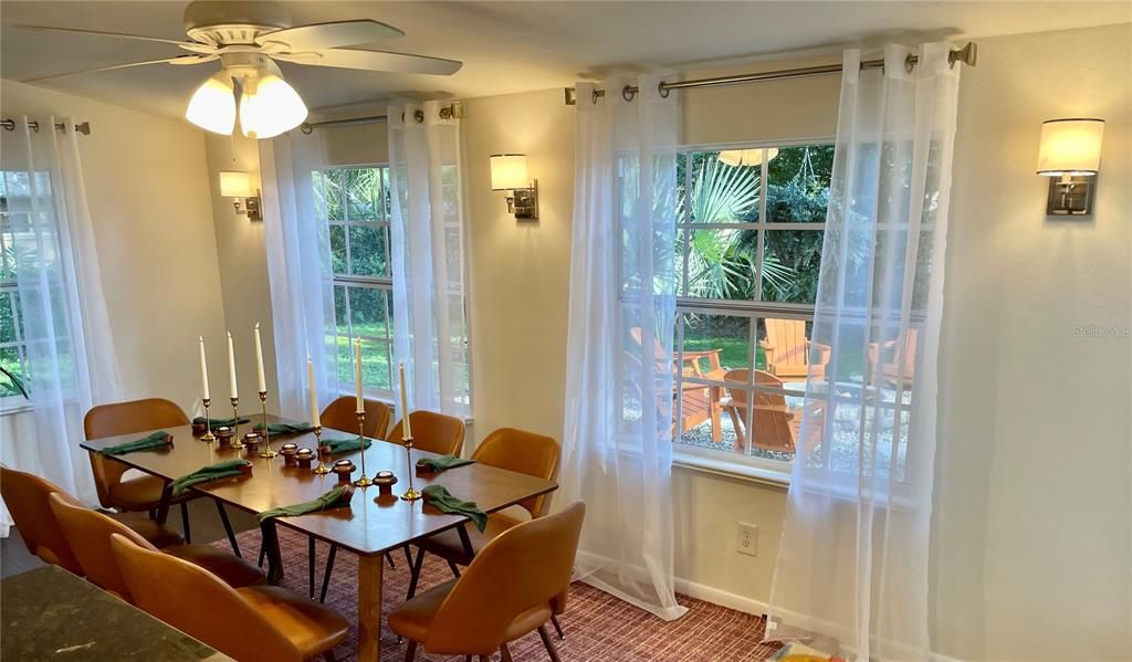 For Sale: $395,000 (4 beds, 2 baths, 1886 Square Feet)
