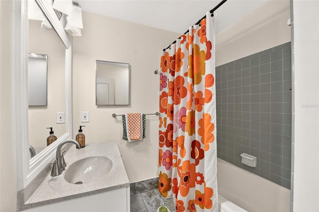 For Sale: $395,000 (4 beds, 2 baths, 1886 Square Feet)