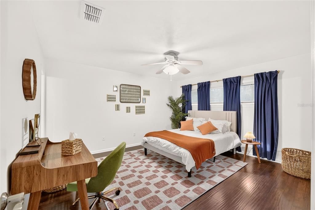 For Sale: $395,000 (4 beds, 2 baths, 1886 Square Feet)