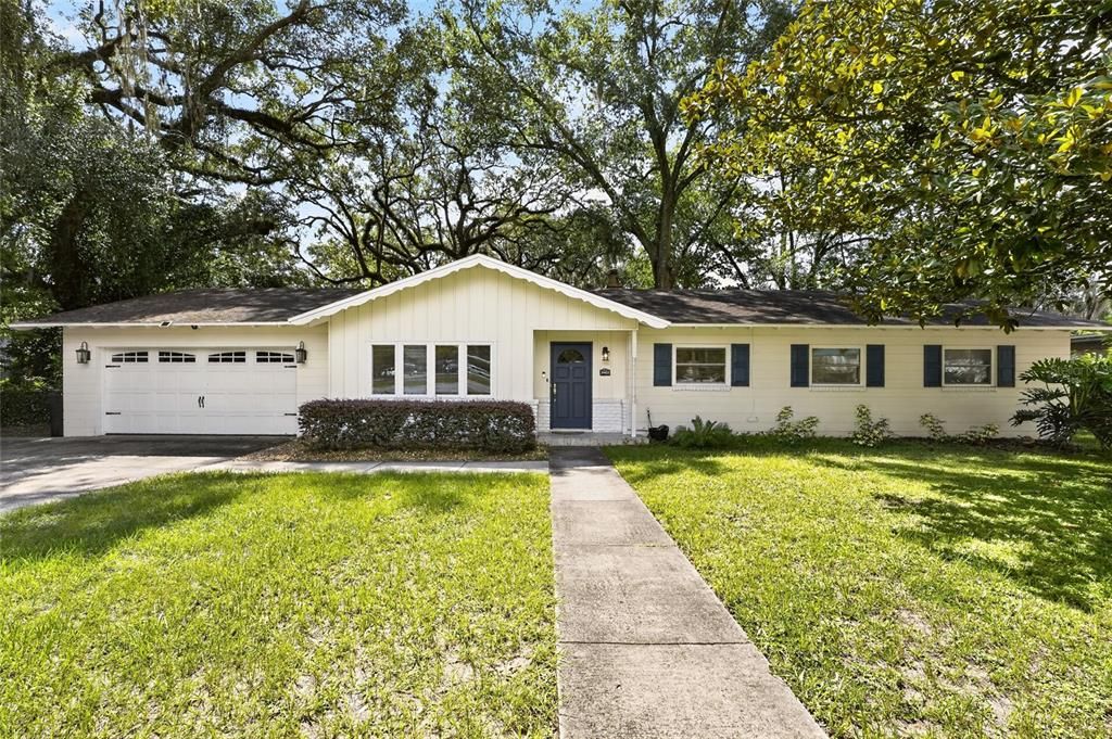 For Sale: $395,000 (4 beds, 2 baths, 1886 Square Feet)