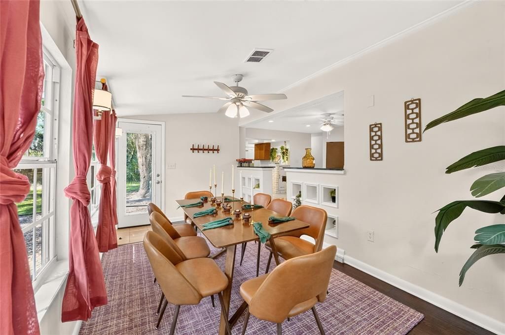For Sale: $395,000 (4 beds, 2 baths, 1886 Square Feet)