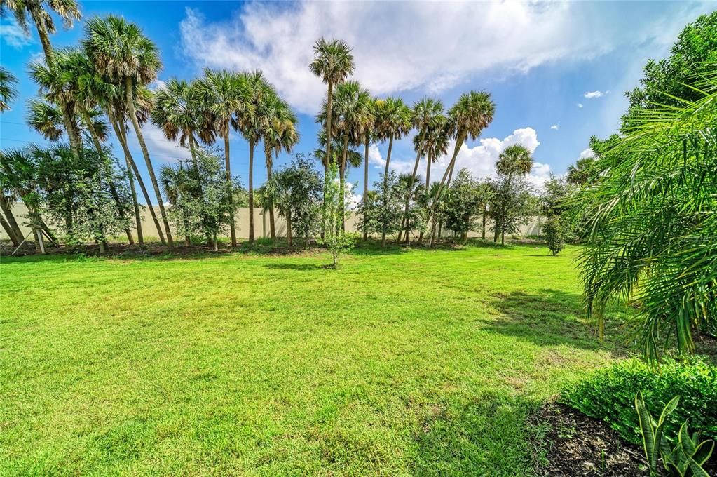 For Sale: $499,900 (3 beds, 2 baths, 1988 Square Feet)