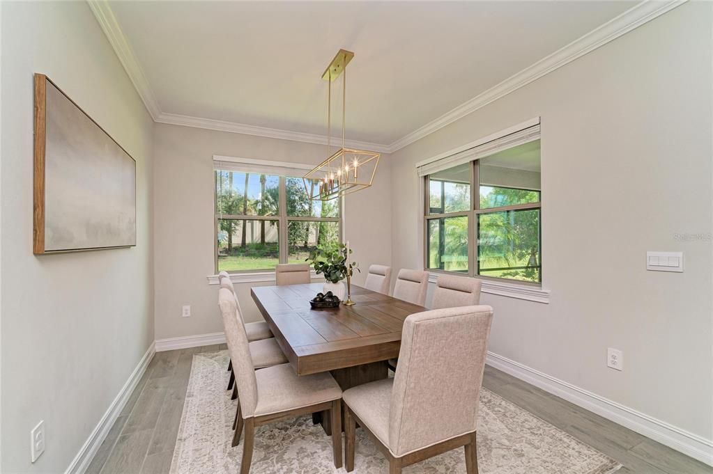 For Sale: $499,900 (3 beds, 2 baths, 1988 Square Feet)