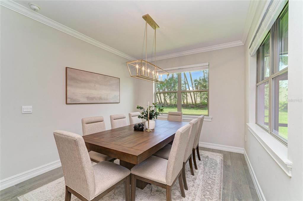 For Sale: $499,900 (3 beds, 2 baths, 1988 Square Feet)