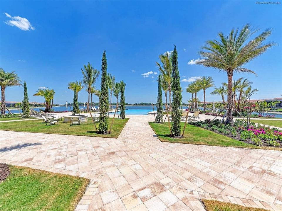 For Sale: $499,900 (3 beds, 2 baths, 1988 Square Feet)