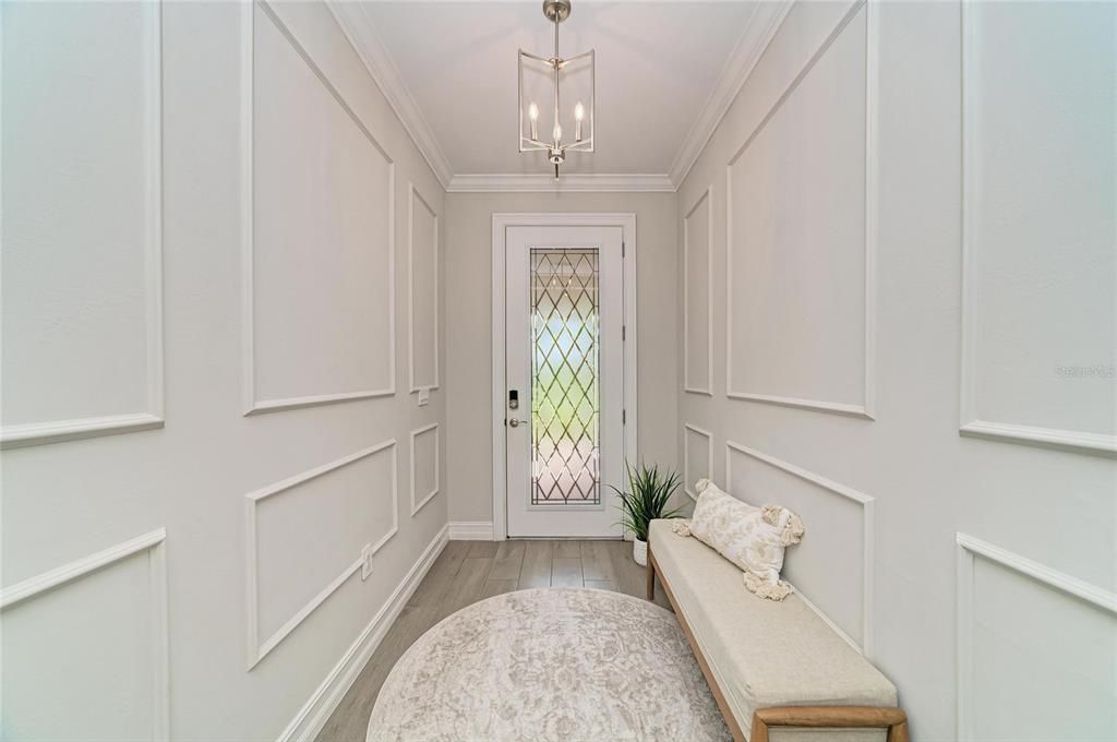 For Sale: $499,900 (3 beds, 2 baths, 1988 Square Feet)