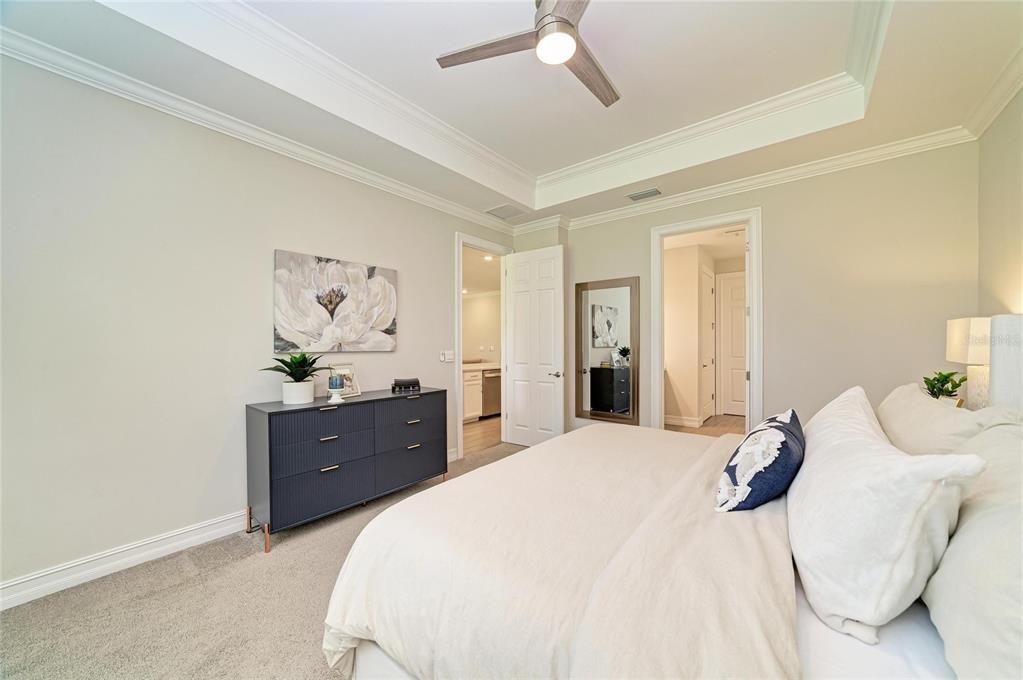 For Sale: $499,900 (3 beds, 2 baths, 1988 Square Feet)