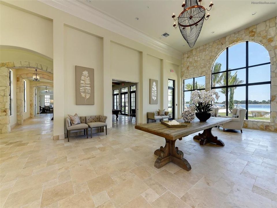 For Sale: $499,900 (3 beds, 2 baths, 1988 Square Feet)