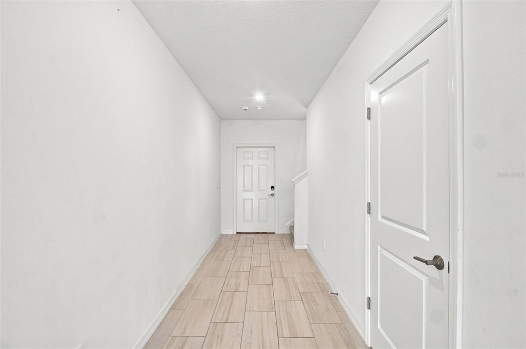 For Sale: $384,900 (5 beds, 2 baths, 2217 Square Feet)