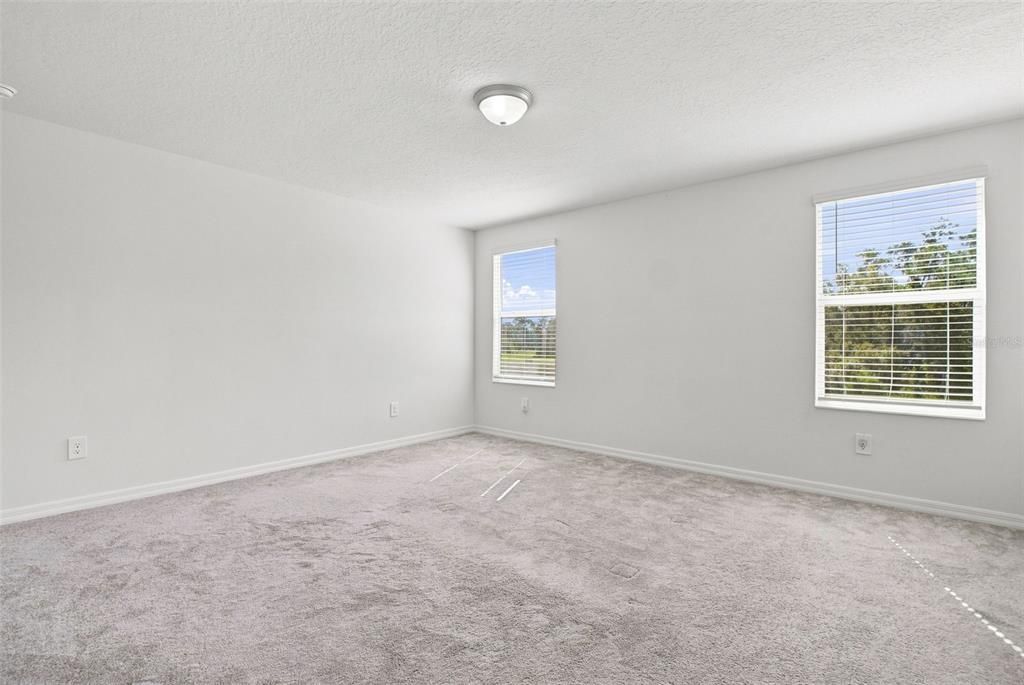 For Sale: $384,900 (5 beds, 2 baths, 2217 Square Feet)