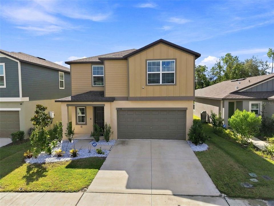 For Sale: $384,900 (5 beds, 2 baths, 2217 Square Feet)